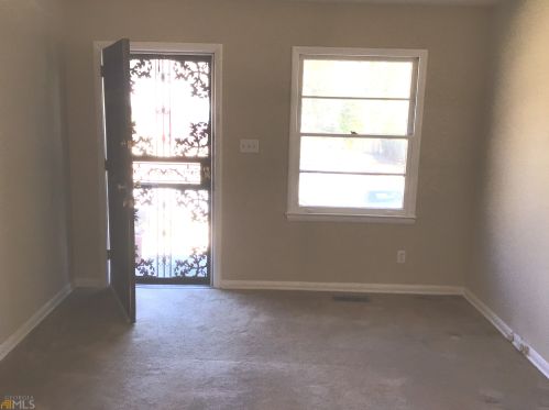 804 Commodore Dr, Atlanta, GA 30318-6336