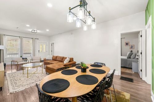 1714 Connally Dr, Atlanta GA  30344-2519 exterior