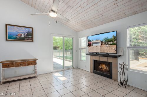 18439 16th Way, Phoenix AZ  85022-1349 exterior