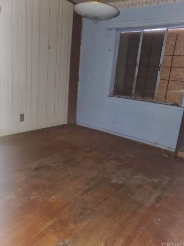 13717 Dunrobin Ave, Bellflower CA 90706-2540 exterior