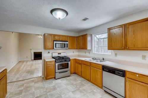 150 Kimberly Crk Pl, Atlanta GA 30349-8437 exterior