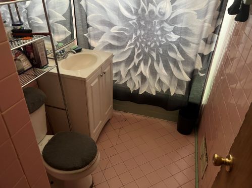 4673 76th St, Milwaukee WI  53220-3720 exterior