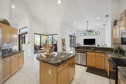 19088 Loxahatchee Riv Rd, Jupiter FL 33458-2414 exterior