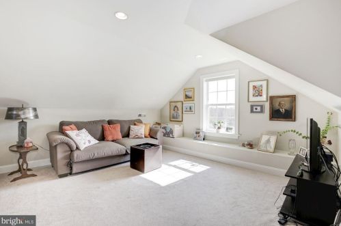 5536 30 Pl, Washington DC 20015-1209 exterior