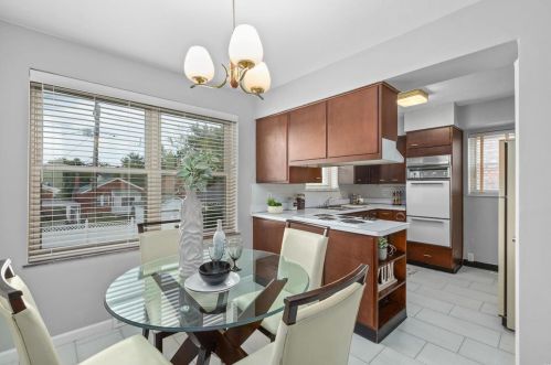 5227 Pernod Ave, Saint Louis MO 63139-1329 exterior