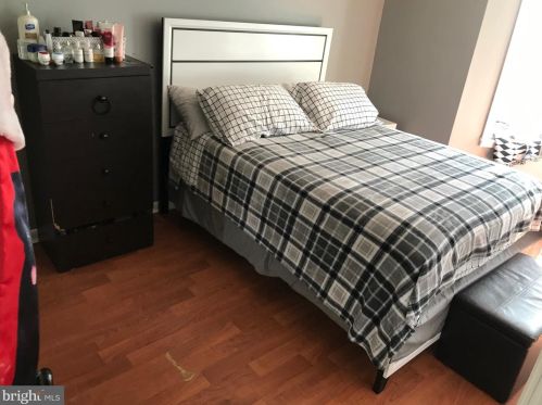 860 Quinton Ave, Trenton NJ 08629-2403 exterior