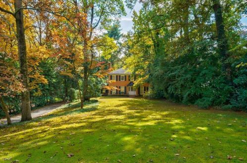 42 Blackland Rd, Atlanta, GA 30342-4408