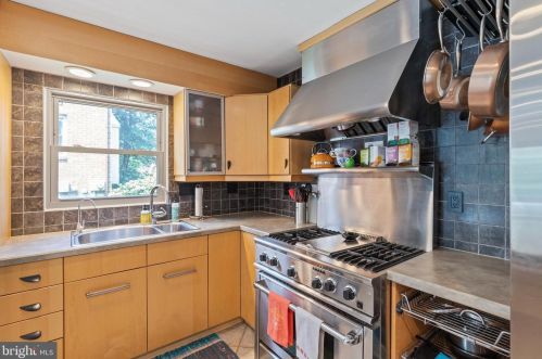 4 Northgate Vlg, Media PA 19063-2039 exterior