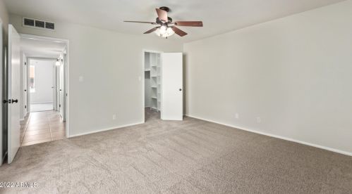 602 Behrend Dr, Phoenix AZ 85024-1871 exterior