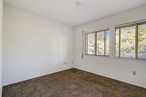 1419 Lk Blvd, Davis CA 95616-2635 exterior