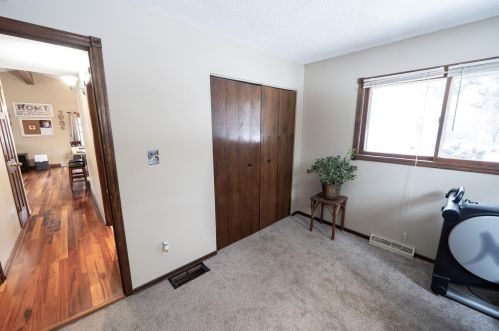 3840 Getchell Rd, Duluth MN 55811-1754 exterior