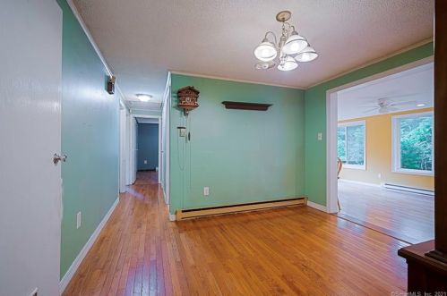 81 Rte 80, Deep River CT 06419-1429 exterior