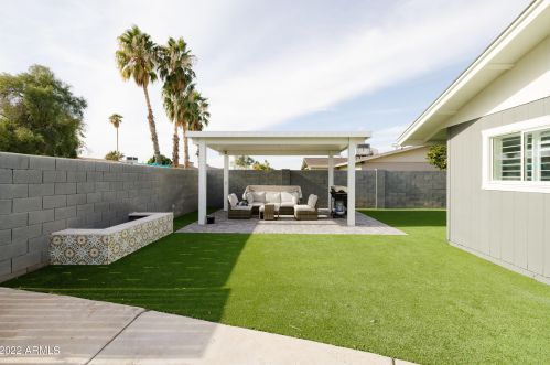 1151 Palomino Dr, Chandler AZ 85224-2117 exterior