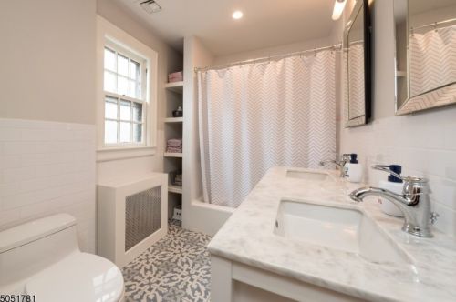 16 Burroughs Way, Maplewood NJ 07040-1410 exterior