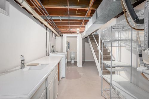 2536 Chaparral St, Kalamazoo MI  49006-1329 exterior