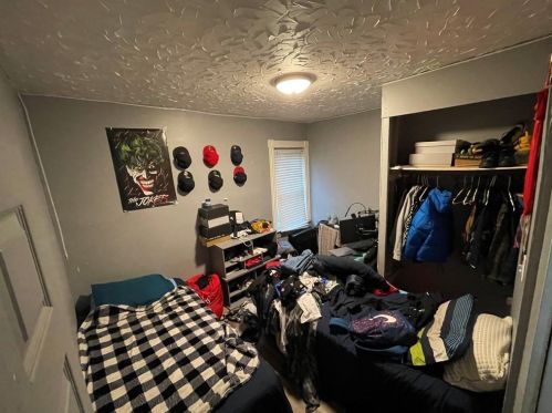 82 Bernon St, Providence RI  02908-3720 exterior