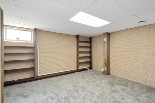 4901 Sefton Dr, Saint Louis MO 63128-2918 exterior