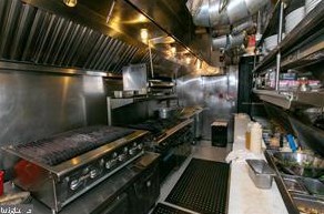 2047 Green St, Philadelphia PA 19130-3111 exterior