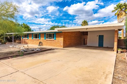 6611 Paseo San Ciro, Tucson AZ  85710-2107 exterior