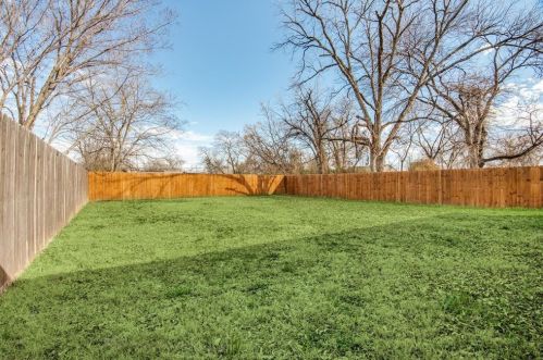 3826 Aransas St, Dallas TX 75212-1307 exterior