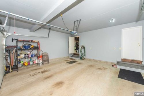 29 Cedarwood Ter, West Paterson NJ exterior