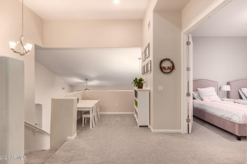 23002 52nd St, Phoenix AZ 85018-4402 exterior