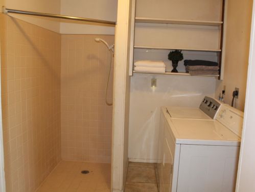 8545 33rd Ave, Phoenix AZ 85051-9006 exterior