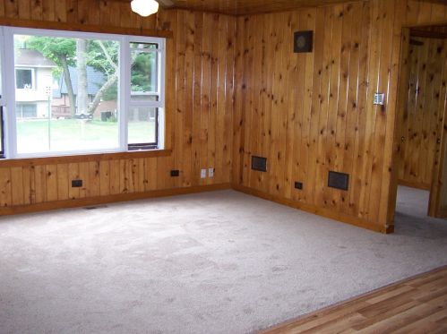 4705 Shore Dr, Bull Valley, IL 60097-8137