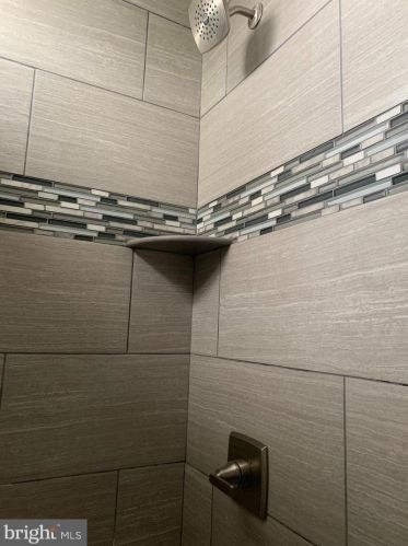 2229 Cantrell St, Philadelphia PA 19148-3320 exterior