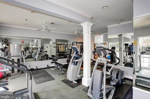 4550 Strutfield Ln, Alexandria VA 22311-4965 exterior