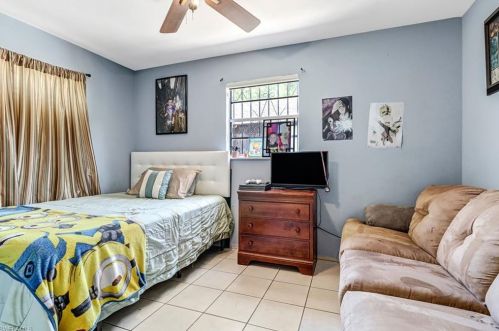 5278 Floridan Ave, Naples FL 34113-7896 exterior