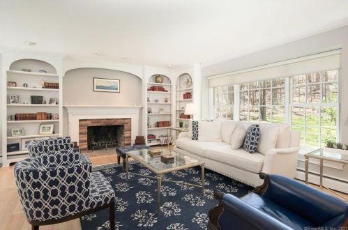 74 Ruscoe Rd, Wilton CT 06897-1425 exterior