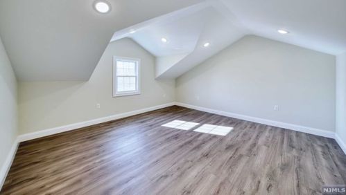 161 Adams Ave, River Edge NJ 07661-1437 exterior