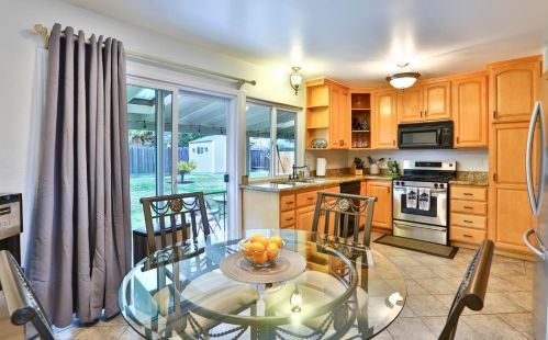 1235 Traughber St, Milpitas CA 95035-4019 exterior