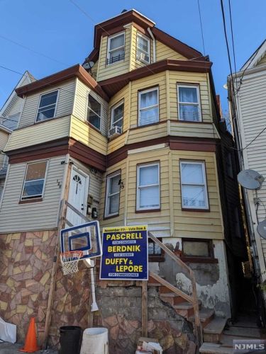 128 Jasper St, Paterson NJ  07522-1916 exterior