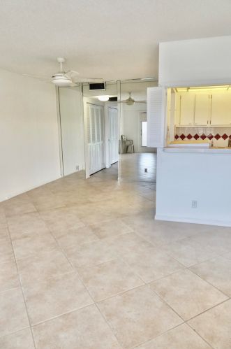 198 Mansfield, Boca Raton FL  33434-4930 exterior