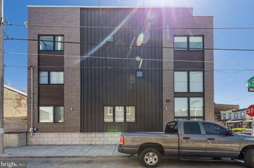 2201 Cumberland St, Philadelphia PA 19125-2203 exterior