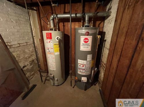 80 Plum St, New Brunswick NJ 08901-1828 exterior