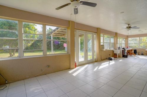 28 Pierce Ave, Orlando FL 32809-4957 exterior