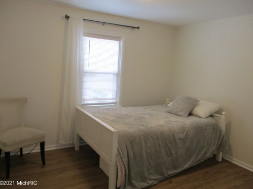 840 Delray Ave, Grand Rapids MI 49546-2329 exterior