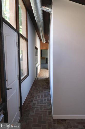 635 Parkway Ave, Trenton NJ  08618-2723 exterior