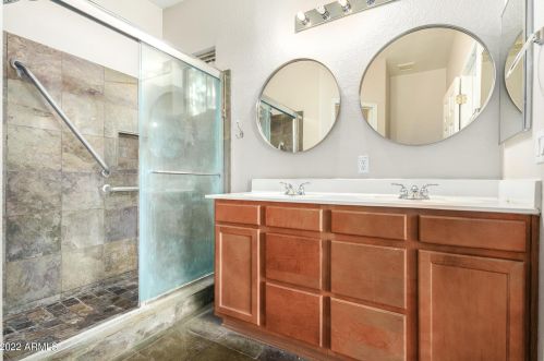 7020 30 St, Phoenix AZ 85042-6010 exterior