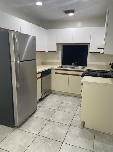 5580 Boynton Pl, Boynton Beach, FL 33437-2672