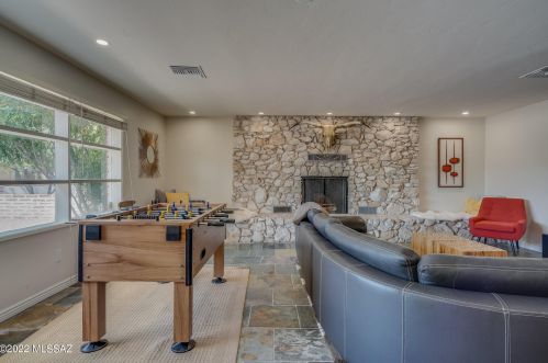 5841 Baker St, Tucson AZ  85711-2409 exterior