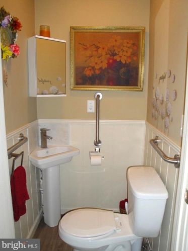 522 Carbon St, Primrose PA 17901-3720 exterior