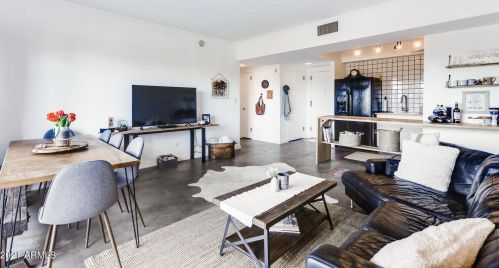 4750 Central Ave, Phoenix AZ 85040-2150 exterior