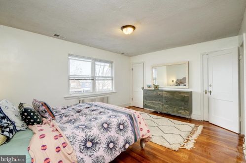 322 Emerson St, Washington DC 20011-4110 exterior