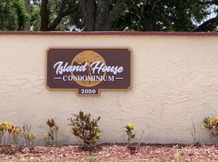 2050 Oleander Blvd, Fort Pierce FL  34950-5308 exterior