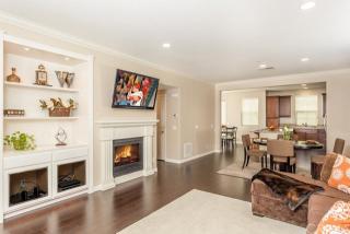 15206 Camden Way, Tustin, CA 92782-1740