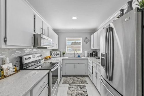 4742 Alhambra Cir, Naples FL 34103-3291 exterior